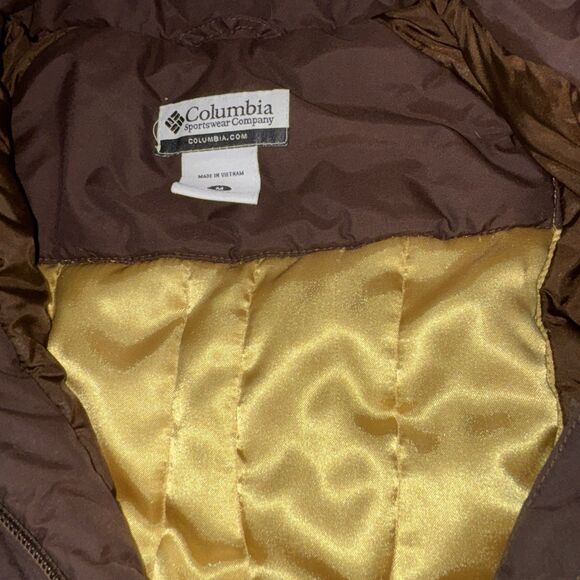 due to PoshM's policies cannot take down a listing within two months been bought - Picture 15 of 15